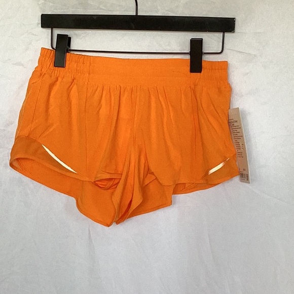 Lululemon hotty hot shorts - Picture 4 of 9